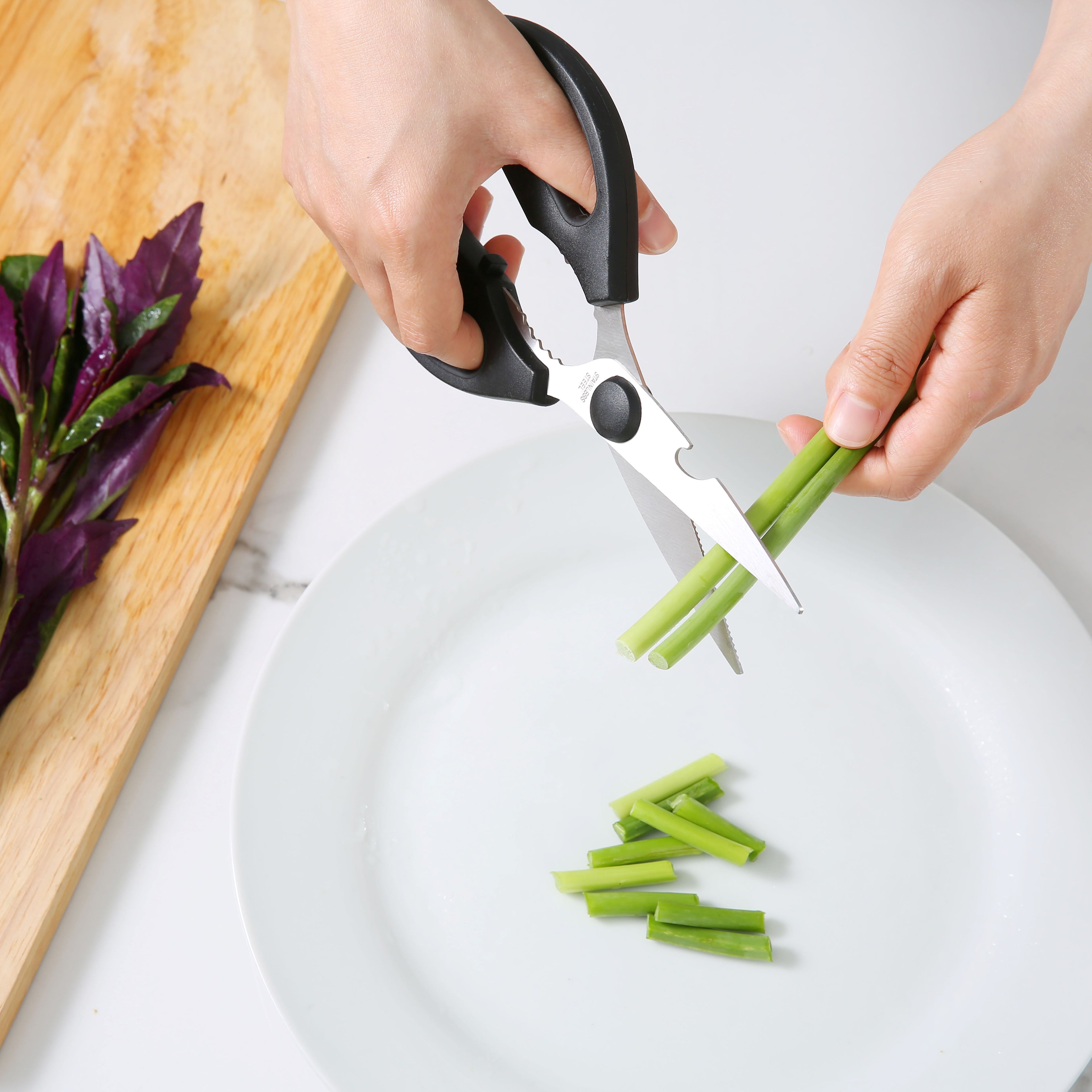 Black Handle Stainless Steel Multi-Purpose Kitchen Shears with Black Grip 1 Each - Image 4