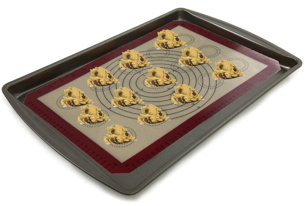 Mainstays Reusable Silicone Baking Mat - Measures 16.5" x 11.6" - Image 3