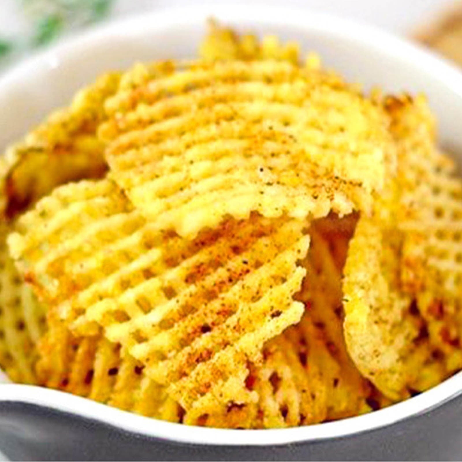 Potato Cutter, Wooden Handle Mesh Potato Slicer, Waffle Fry Maker, Vegetable Cutting Tool, Potato Chip Eraser, Kitche... - Image 6