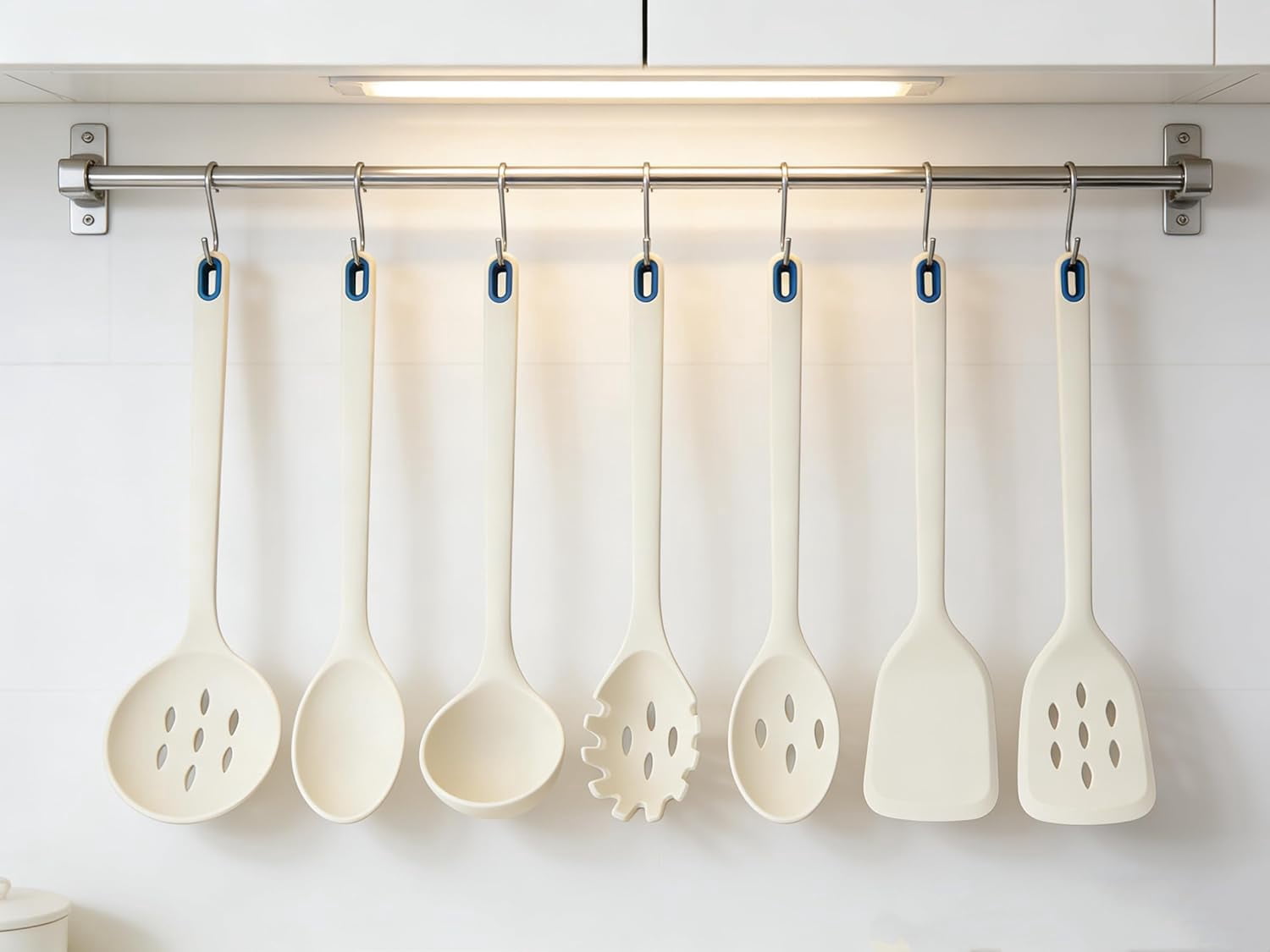 7" Long Silicone Cooking Utensils Set, One-Piece Style Nonstick Slotted Spoons, Spatulas, Ladle and Spoon Set, 446F H... - Image 2