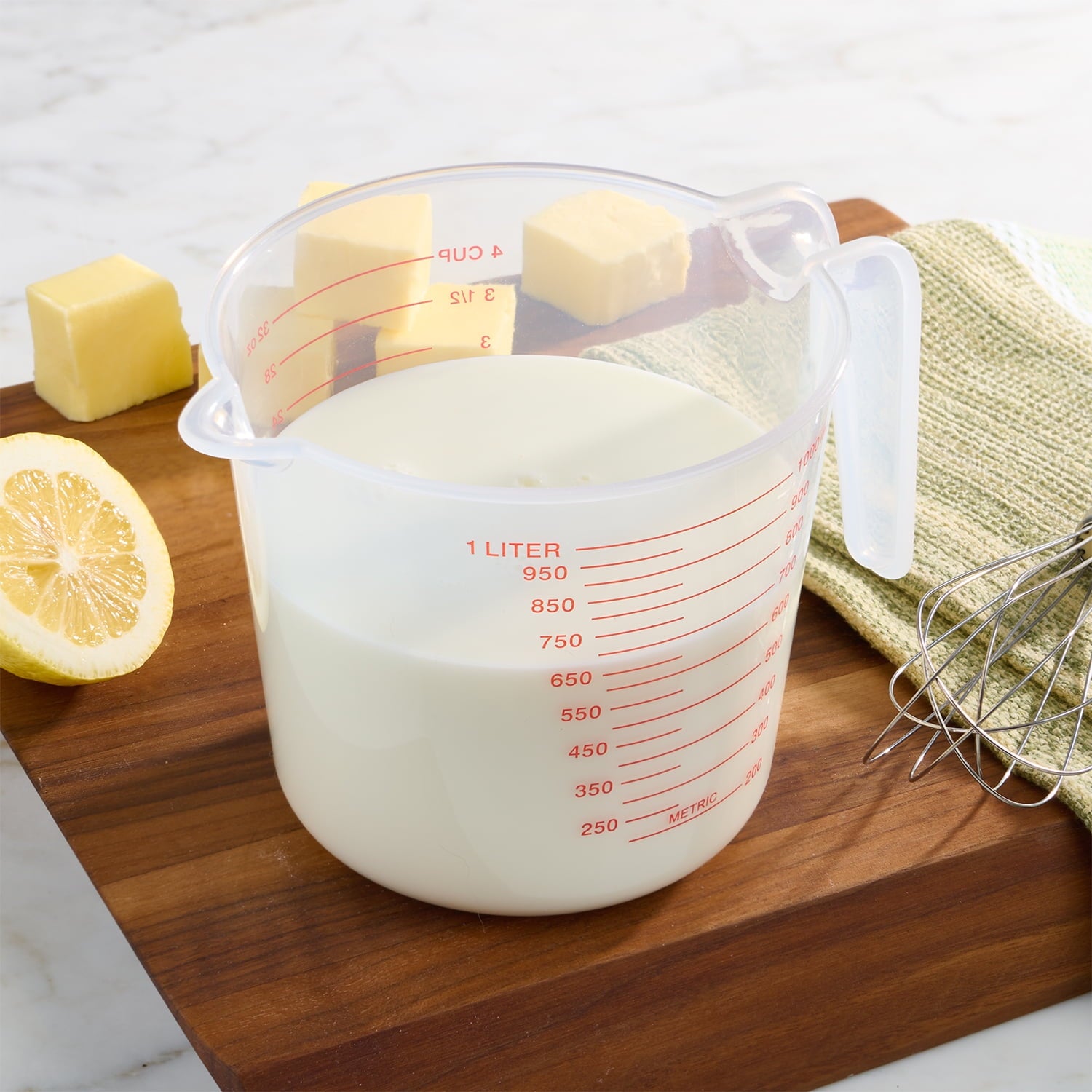 Mainstays 4 Cup PP Plastic Measuring Cup, 32 oz, Clear - Image 2