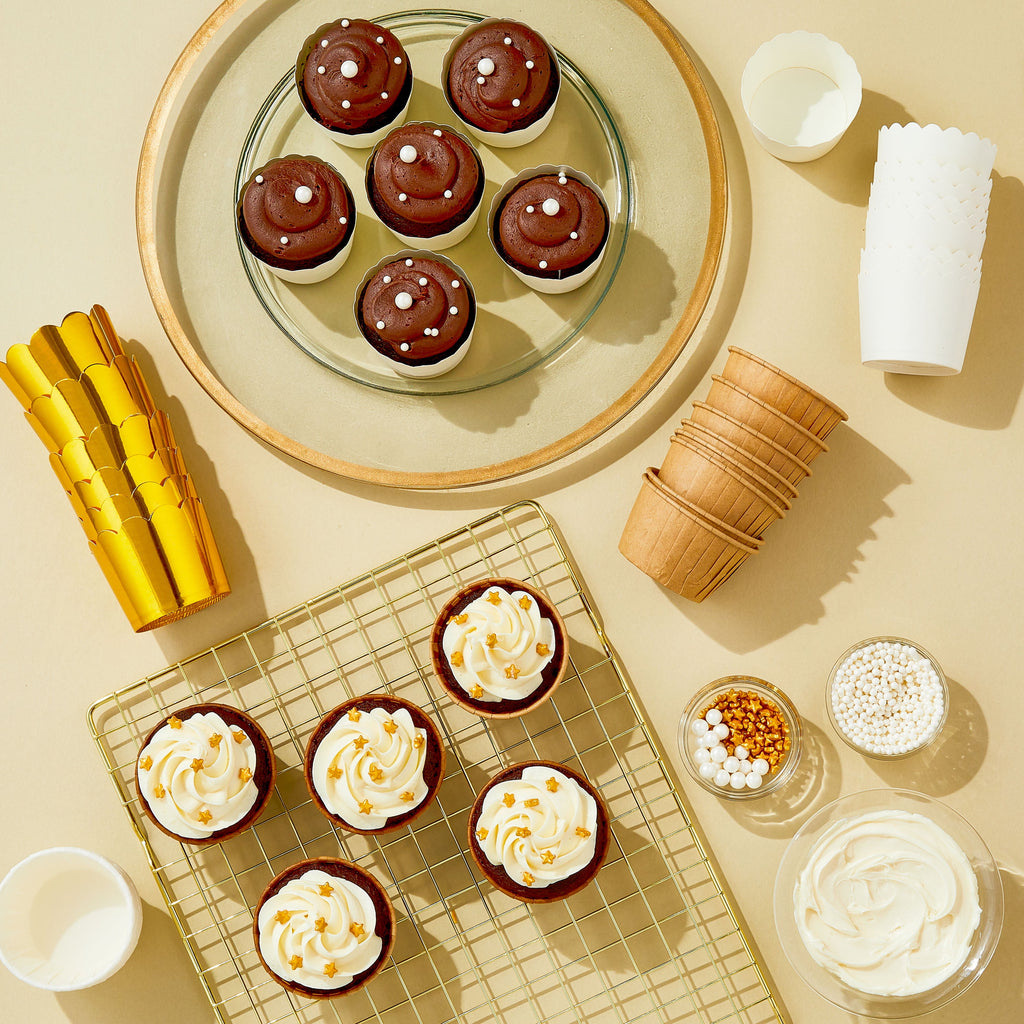 White Baking Cups, 24 Count - Image 2