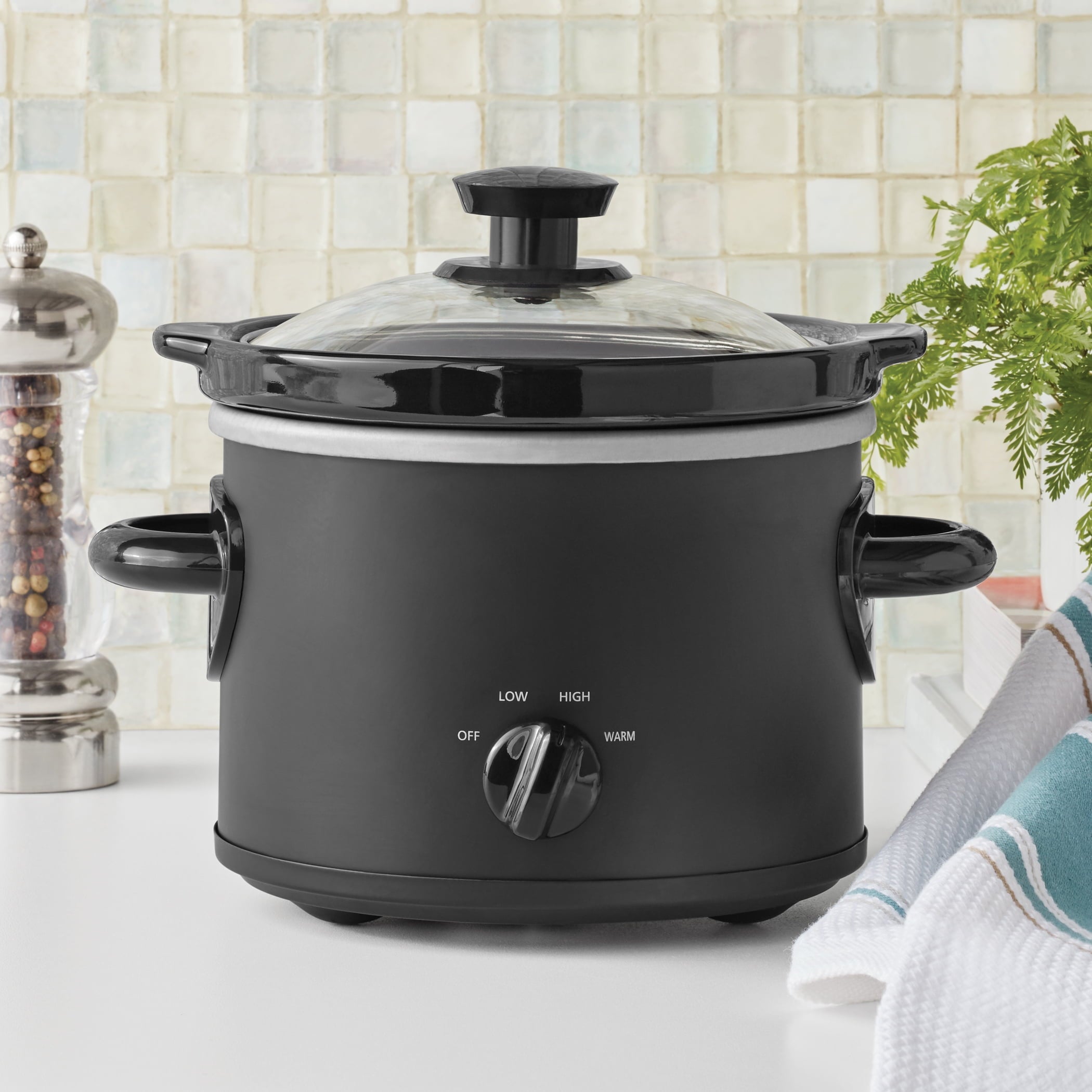 2 Quart Manual Slow Cooker, Durable Matte Black Finish - Image 2