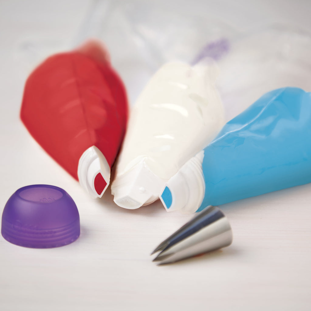 Wilton 16-inch Disposable Decorating Piping Bags, 12-Count, Plastic - Image 4