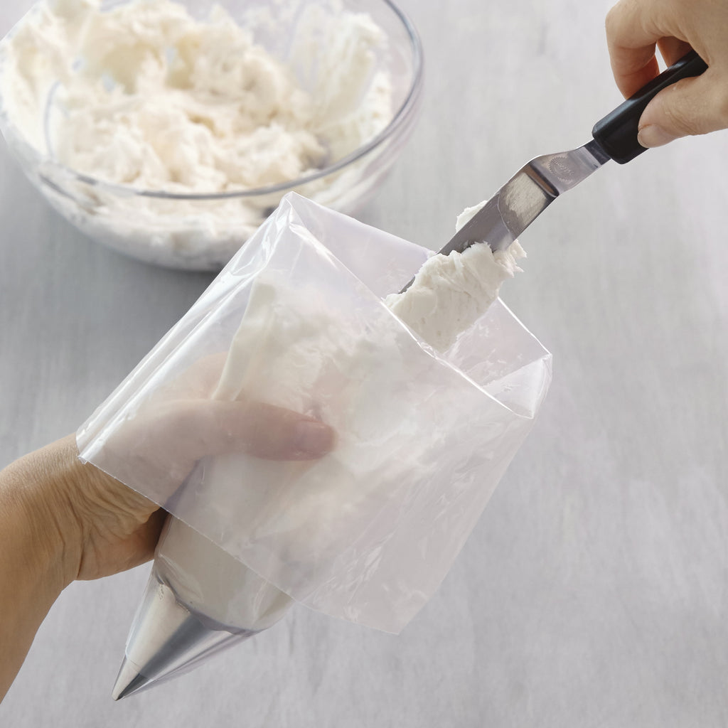 Wilton 16-inch Disposable Decorating Piping Bags, 12-Count, Plastic - Image 5