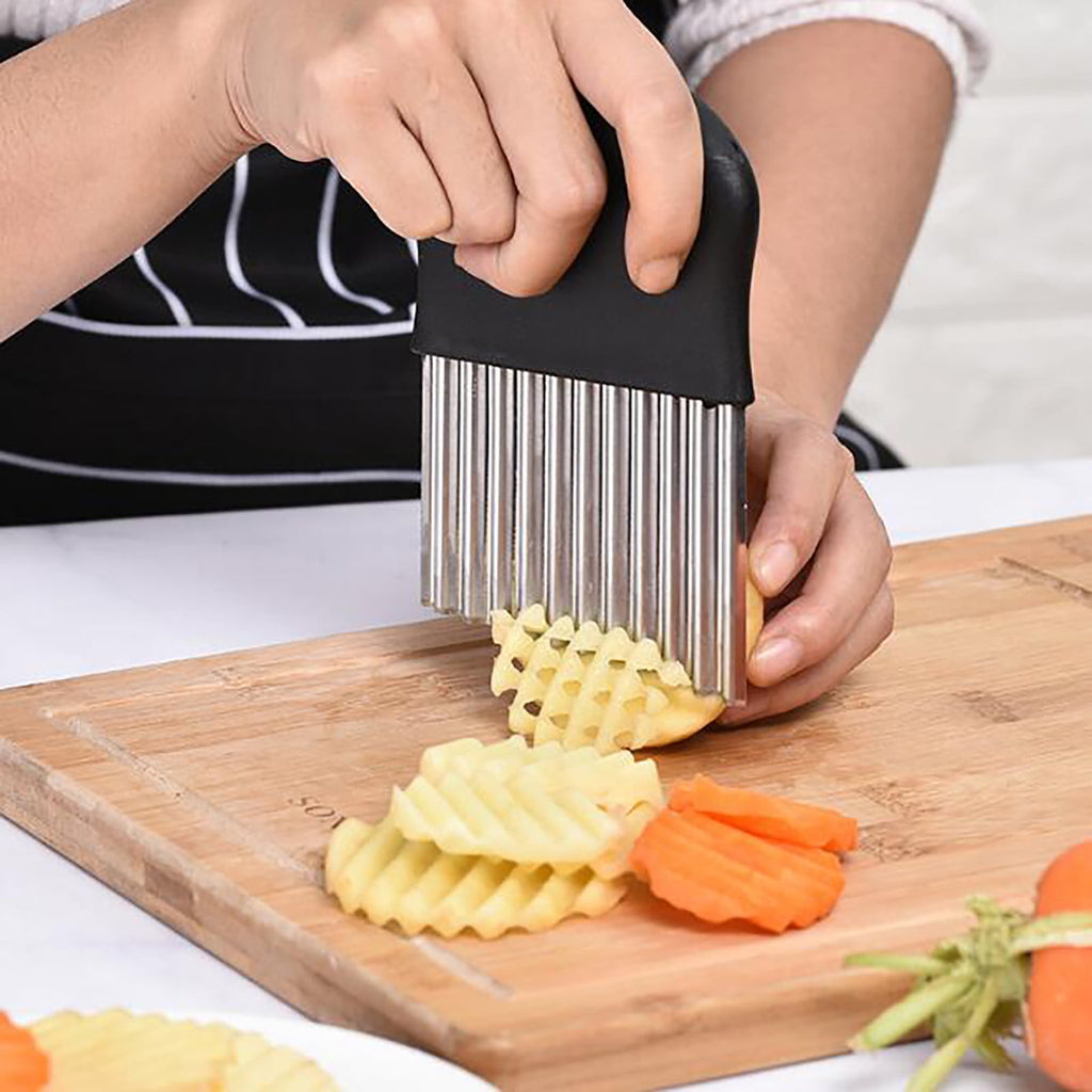 Potato Slicing Knife with Wavy Blade, Stainless Steel Curly Fry Cutter for Potatoes Vegetables Carrots, Manual Handhe... - Image 6